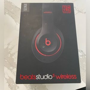 Beats Studio 3 wireless decade collection